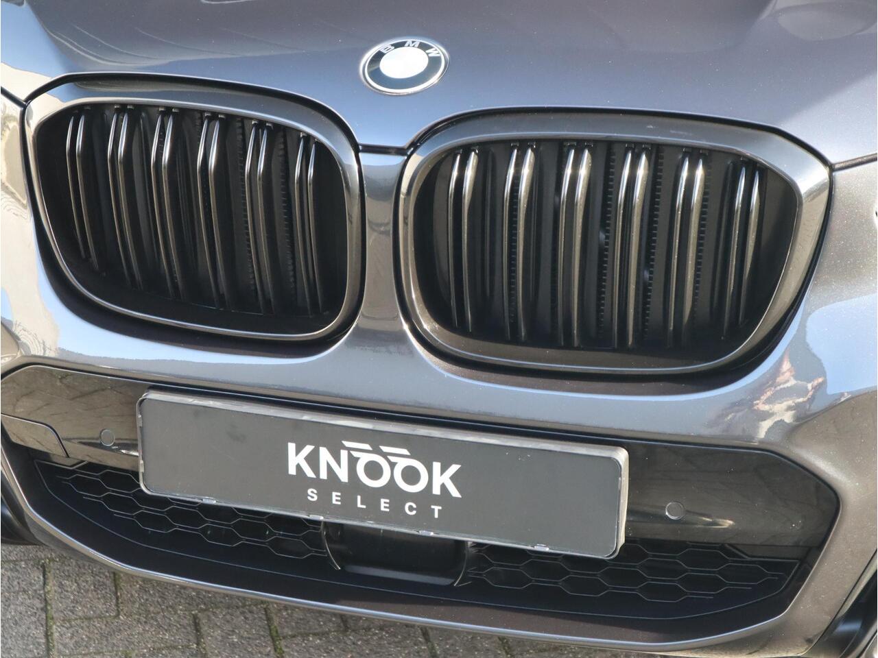 BMW X4 xDrive30i High Executive M Sport Pakket Automaat / Navigatie Professional / Panoramadak / Head-Up Display / Driving Assistant Plus / Innovation Pakket / Leder / M Sportremsysteem / Adaptief Onderstel / 20 Inch