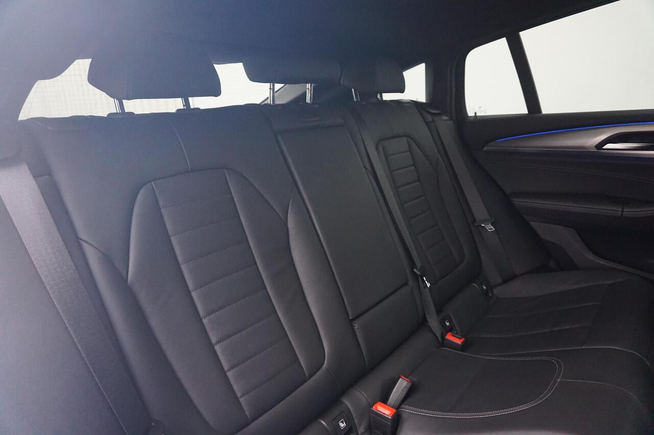 BMW X4 xDrive20i M Sportpakket 20'' / Head-Up Display / Stuurwielrand verwarmd / Parking Assistant