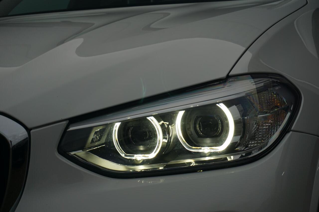 BMW X4 xDrive20i M Sportpakket 20'' / Head-Up Display / Stuurwielrand verwarmd / Parking Assistant