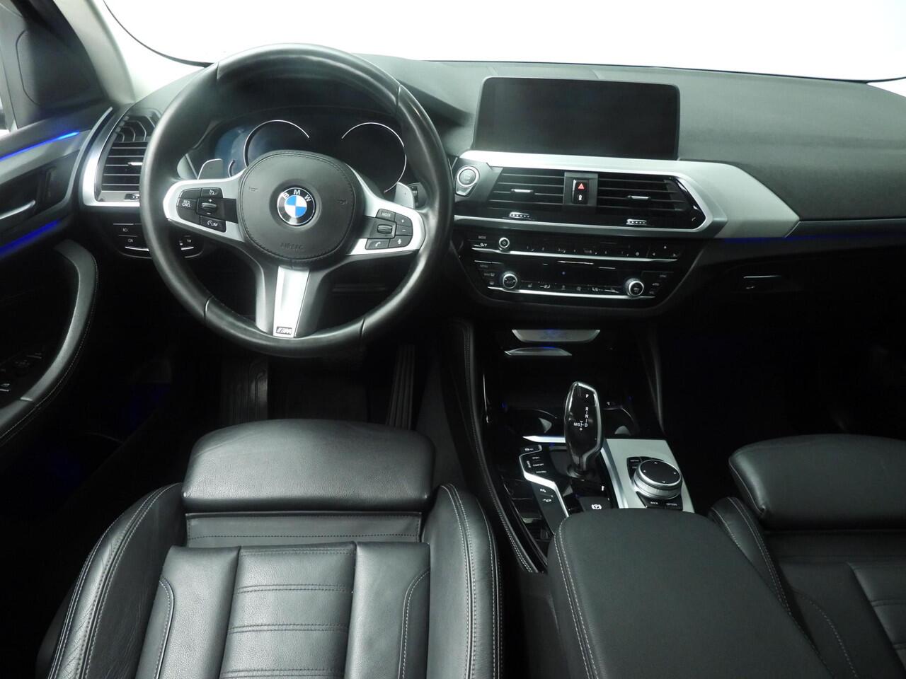 BMW X4 xDrive30i | LED | Leder | HUD | Trekhaak | Sportstoelen | Keyles go | Hifi speakers | Alu 19 inch
