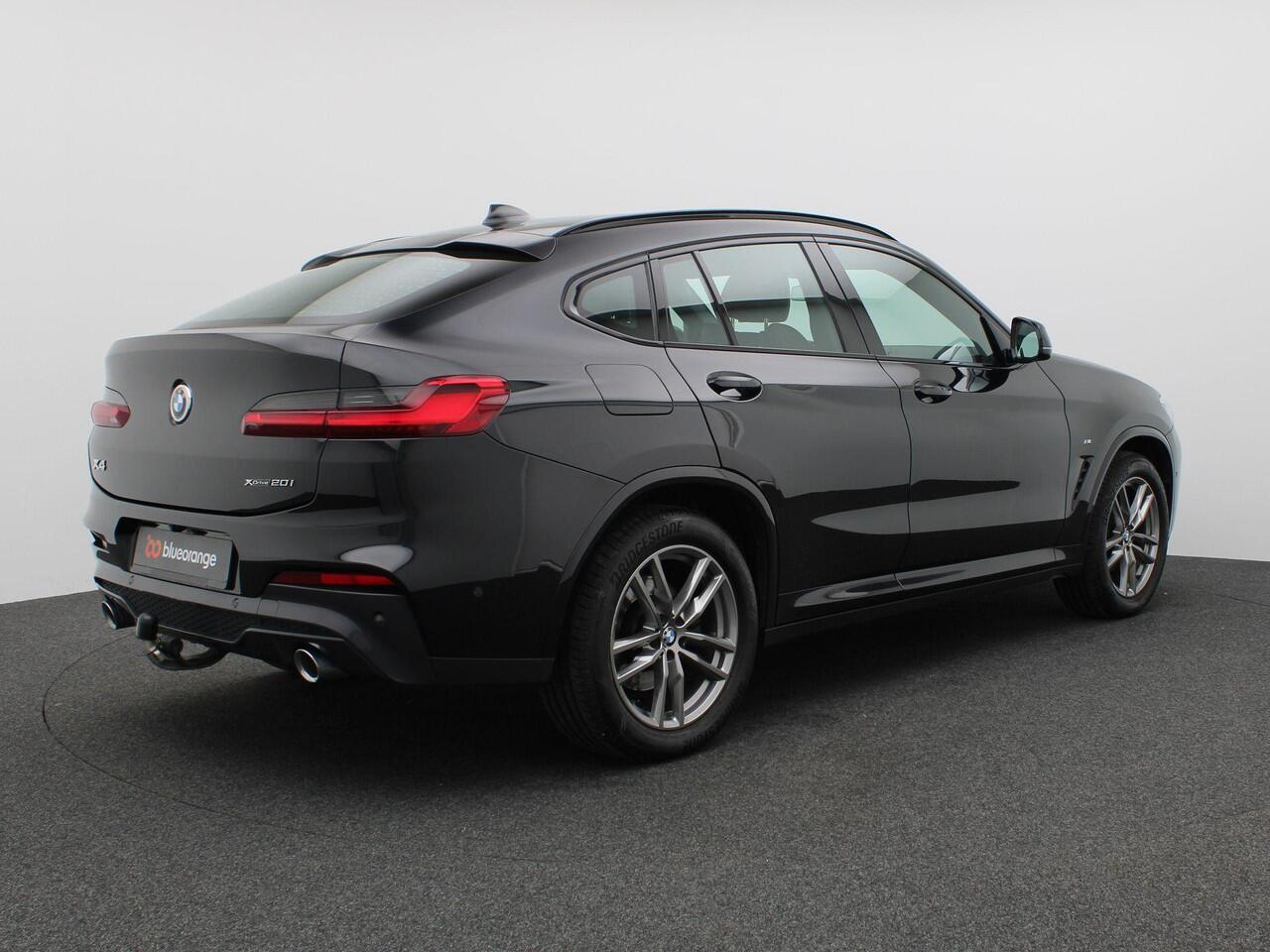 BMW X4 xDrive20i High Executive 184PK Aut8 M-Sport, Trekhaak, Memorystoel, Stoelverwarming, Adaptieve Cruise Controle, Head-Up Display, Keyless, Elektr. Achterklep, 18" LM Velgen