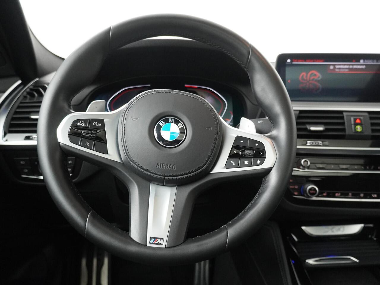 BMW X4 xDrive20i High Executive Edition M Sportpakket | Trekhaak | Panoramadak | HiFi | DAB | Camera | Draadloze telefoonlader |