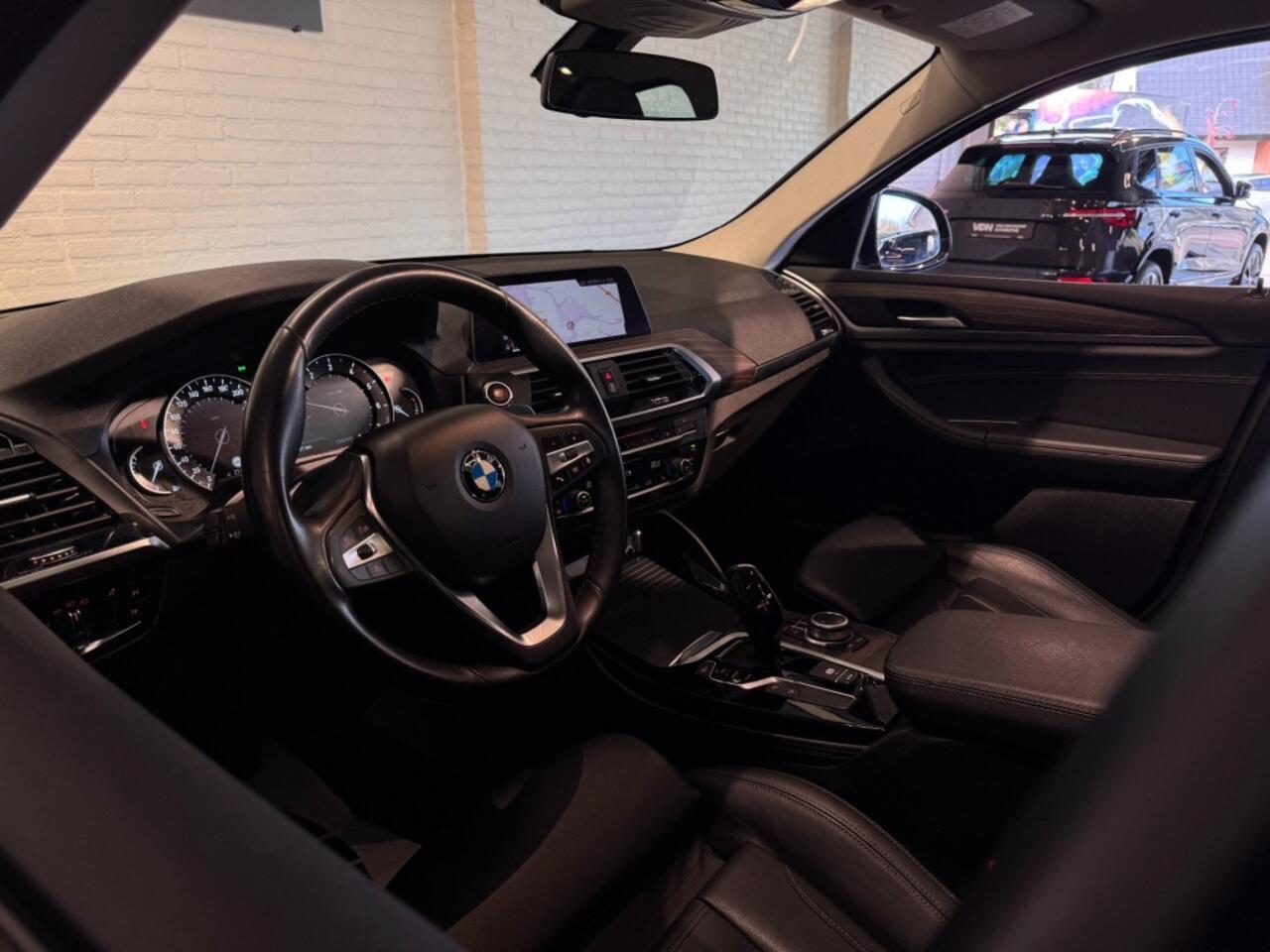 BMW X4 xDrive20i High Executive X-Line Pano Trekhaak HUD Camera 19''