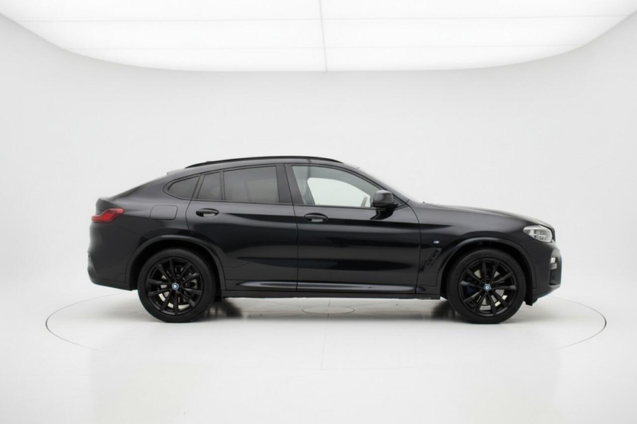 BMW X4 XDRIVE20I M Sport, Pano, Leder, Navi Nieuw model