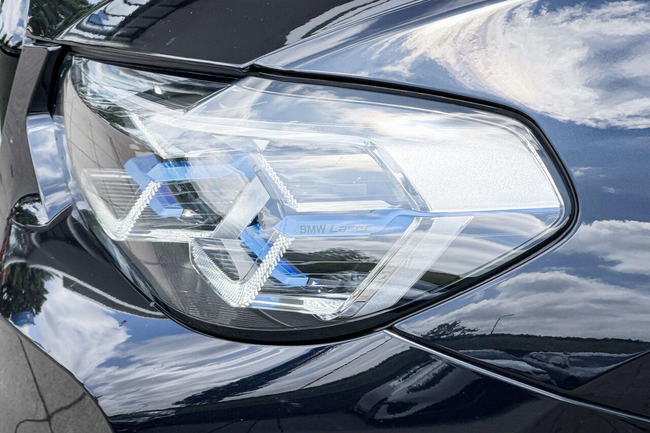 BMW X4 xDrive20i High Executive / M Sportpakket / Panoramadak / Laserlight / Selections