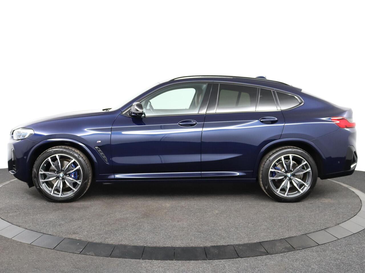 BMW X4 M40i Business Edition Plus | BMW Laserlight | Head-Up Display | Harman Kardon | Trekhaak | Adaptief M Onderstel | Verwarmde stoelen voor en achter
