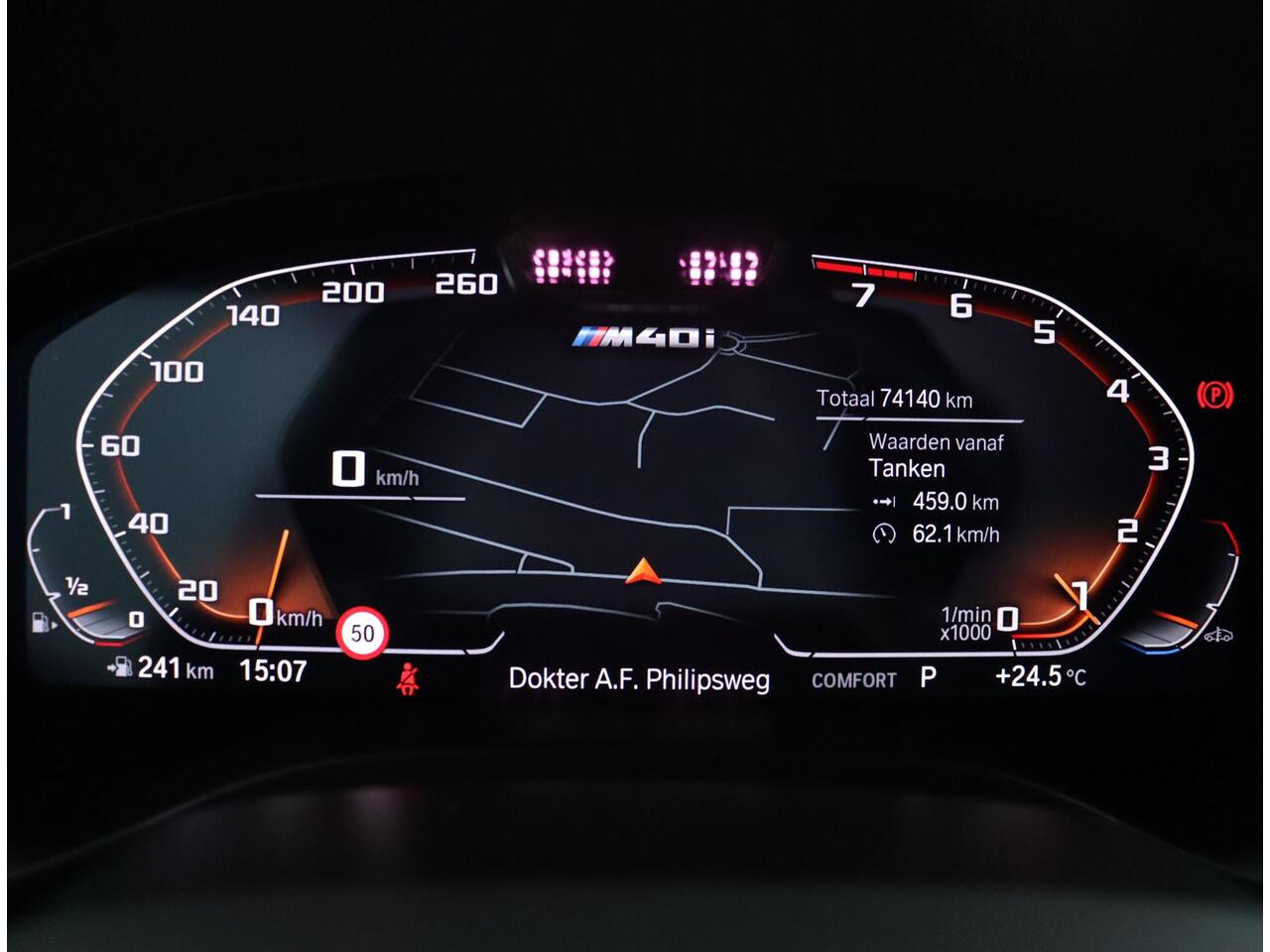 BMW X4 M40i Business Edition Plus | BMW Laserlight | Head-Up Display | Harman Kardon | Trekhaak | Adaptief M Onderstel | Verwarmde stoelen voor en achter