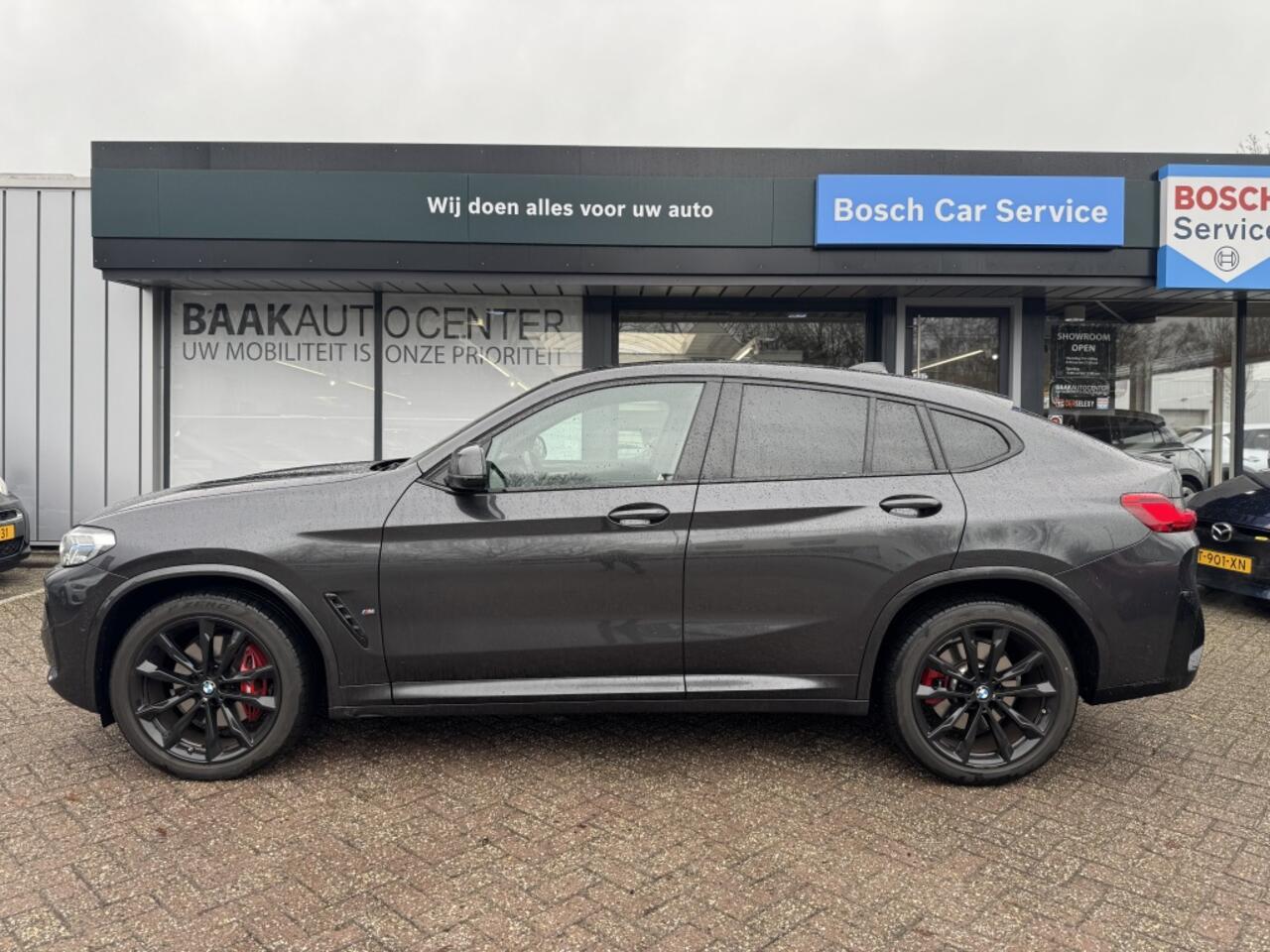 BMW X4 xDrive20i Business Edition + | Pano | M Pakket | Laser