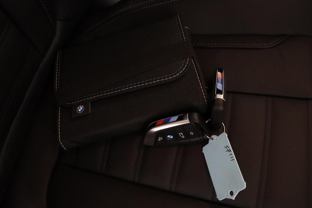 BMW X4 xDrive30i Run Out Edition | M Sport Plus | Business Edition Plus | Harman Kardon | Glazen Panoramadak | Trekhaak