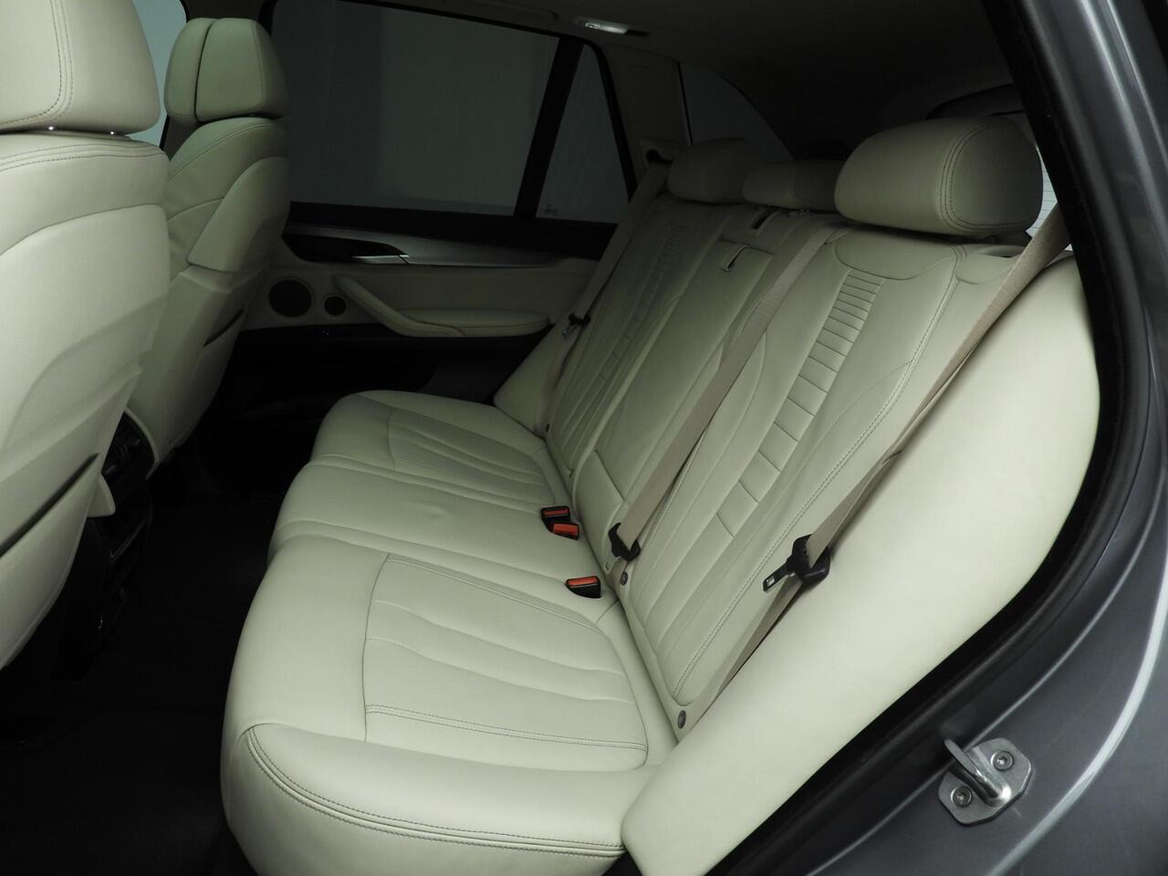 BMW X5 xDrive40e iPerformance High Executive | Trekhaak | Pano | HUD | Camera | Nappa Leder