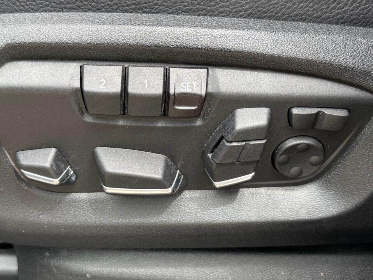 BMW X5 XDRIVE40E M-sport Pano Camera Trekhaak zeer vol!