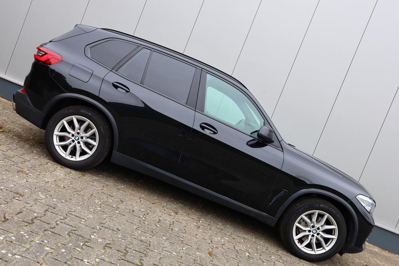 BMW X5 XDRIVE 3.0D [GRIJS KENTEKEN]