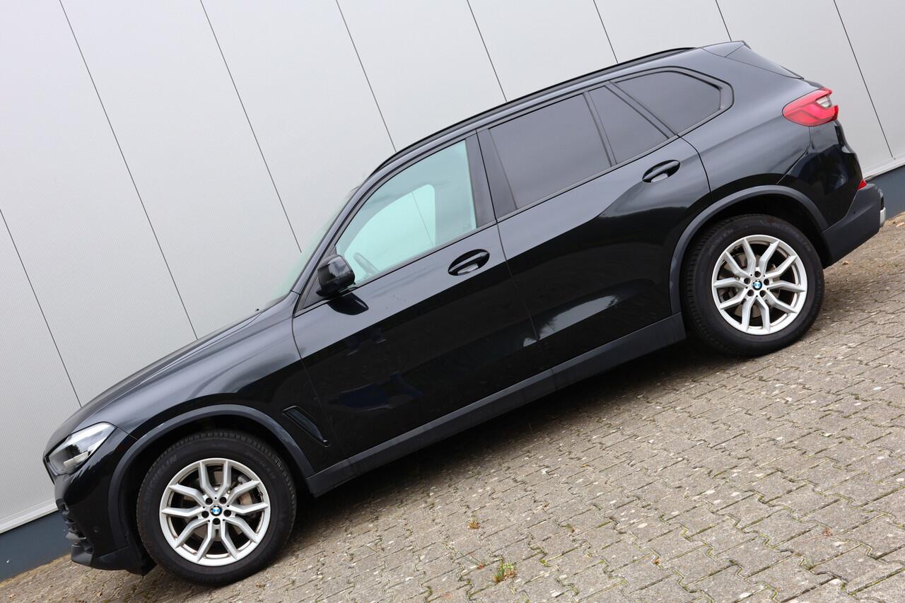BMW X5 XDRIVE 3.0D [GRIJS KENTEKEN]