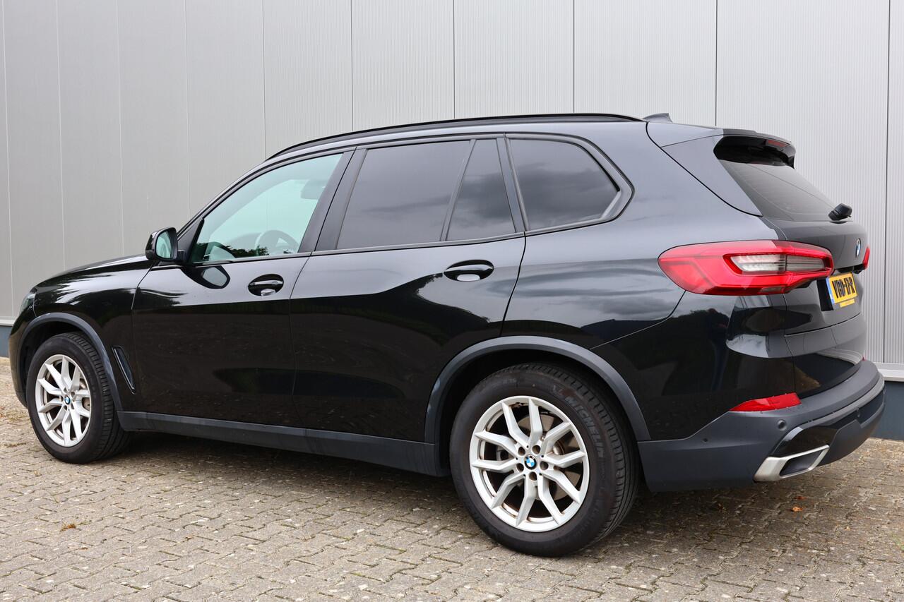 BMW X5 XDRIVE 3.0D [GRIJS KENTEKEN]
