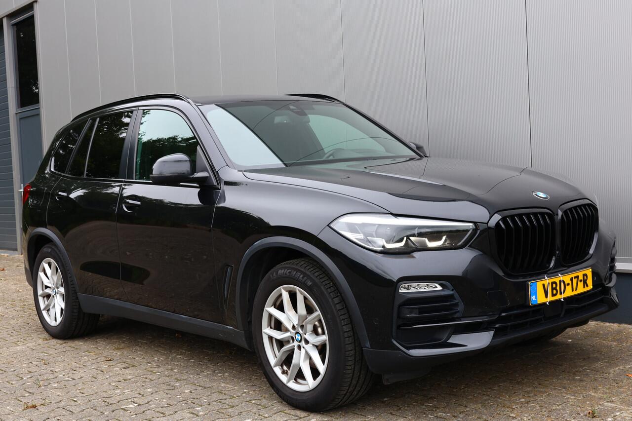 BMW X5 XDRIVE 3.0D [GRIJS KENTEKEN]