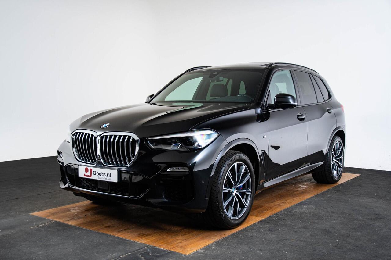 BMW X5 xDrive30d High Executive M Sport - Trekhaak - Panoramadak - Comfortstoelen - Warmte Comfort Pack - CraftedClarity - Getinte Ruiten - Comfort Access - Active Cruise Control - Parking Assistant Plus -