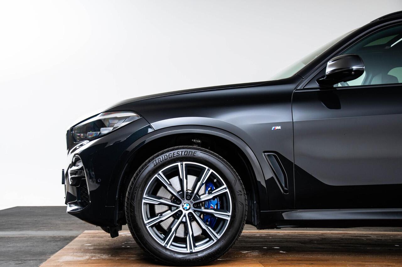 BMW X5 xDrive30d High Executive M Sport - Trekhaak - Panoramadak - Comfortstoelen - Warmte Comfort Pack - CraftedClarity - Getinte Ruiten - Comfort Access - Active Cruise Control - Parking Assistant Plus -