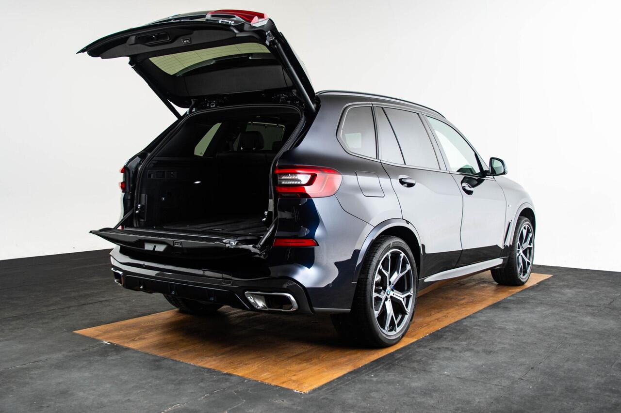 BMW X5 xDrive40i High Executive M Sport - Trekhaak - panoramadak - Comfortstoelen - Getinte ruiten - Comfort Access - Driving Assistant Professional - Head up - Hifi - Parking Assistant Plus - Ambiance verlichting -