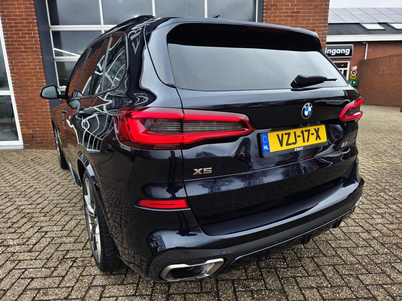 BMW X5 M50d High Executive Grijs Kenteken/ Pano / Trekhaak / HUD