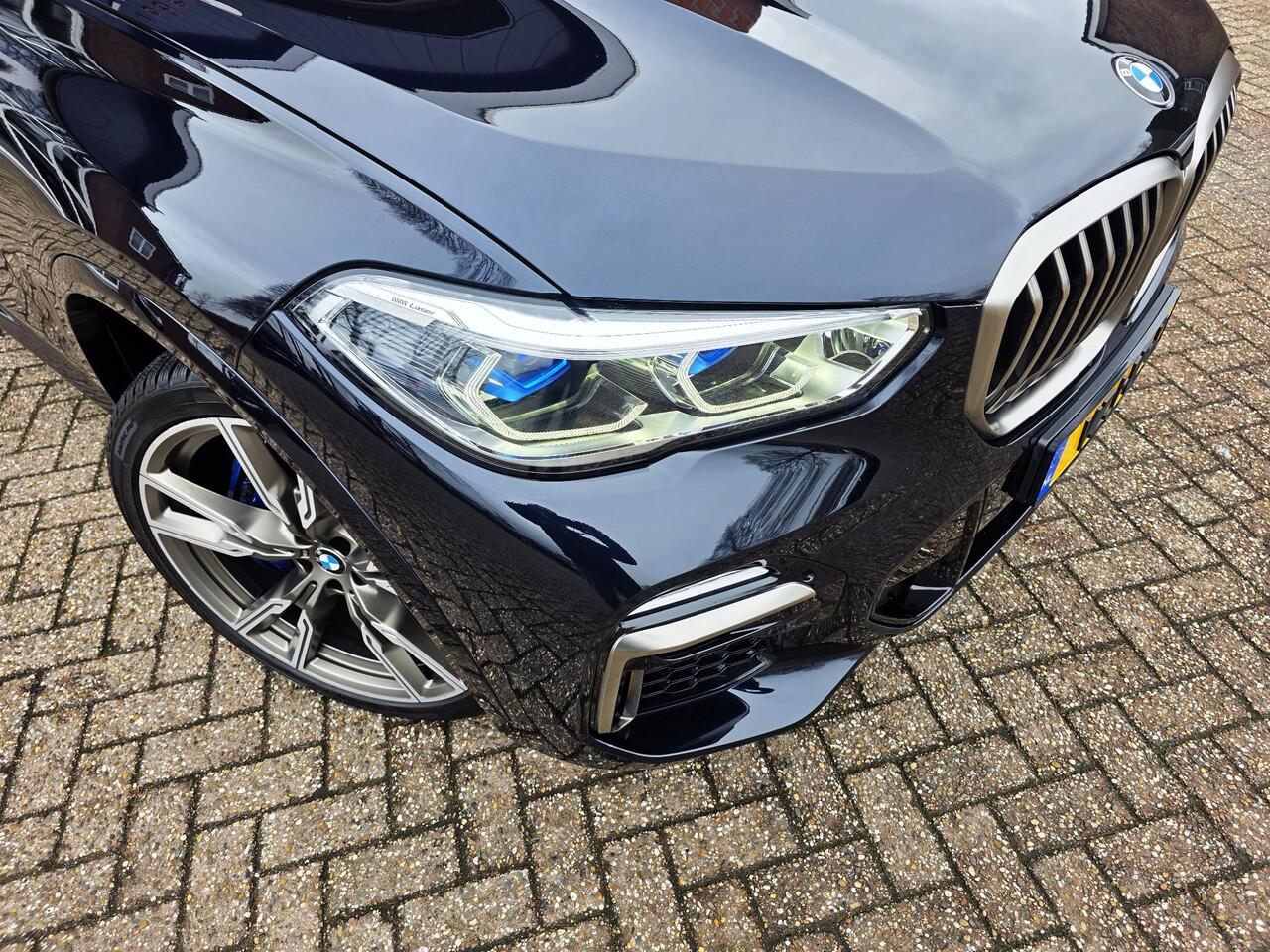 BMW X5 M50d High Executive Grijs Kenteken/ Pano / Trekhaak / HUD