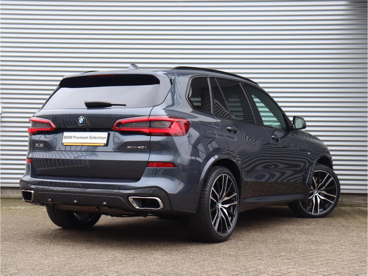 BMW X5 xDrive40i | High Executive | M Sportpakket | Panodak Skylounge | Trekhaak | Hi-Fi | Driving Assistant | Head-Up | Adaptief M Onderstel | 22'' LMV | Lentevoordeel