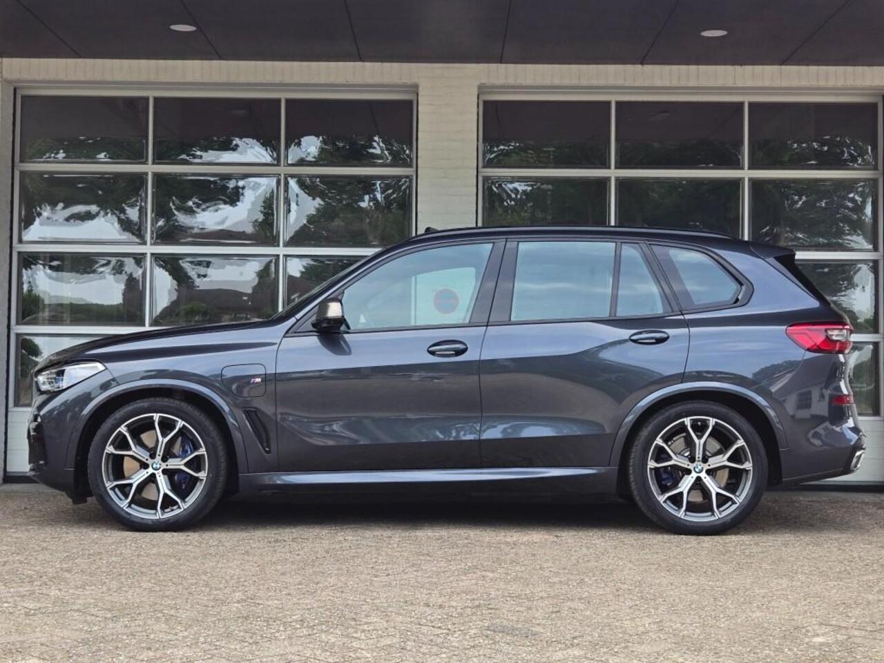 BMW X5 XDRIVE45E M SPORT | DRIVING PROFF. | PANORAMA | 360 CAMERA | SPORTSTOELEN | LASER | TREKHAAK |