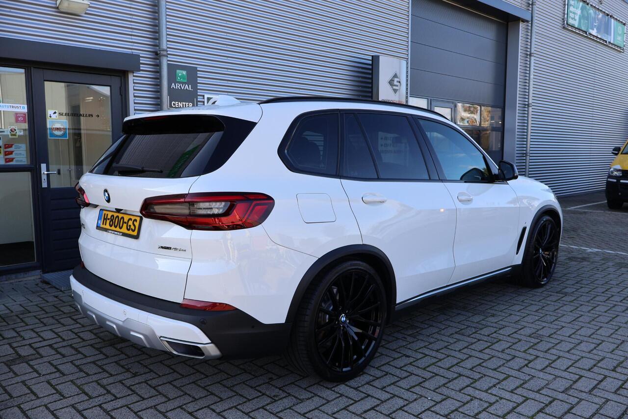 BMW X5 45e Executive NL-Auto | Dealer Onderh | Trekhaak | Sfeer | Elek Stoelen+Klep | Camera | Alarm Klasse 3 |Memory| Laser Led | Keyless | Safety Pack | Carplay | Luchtvering