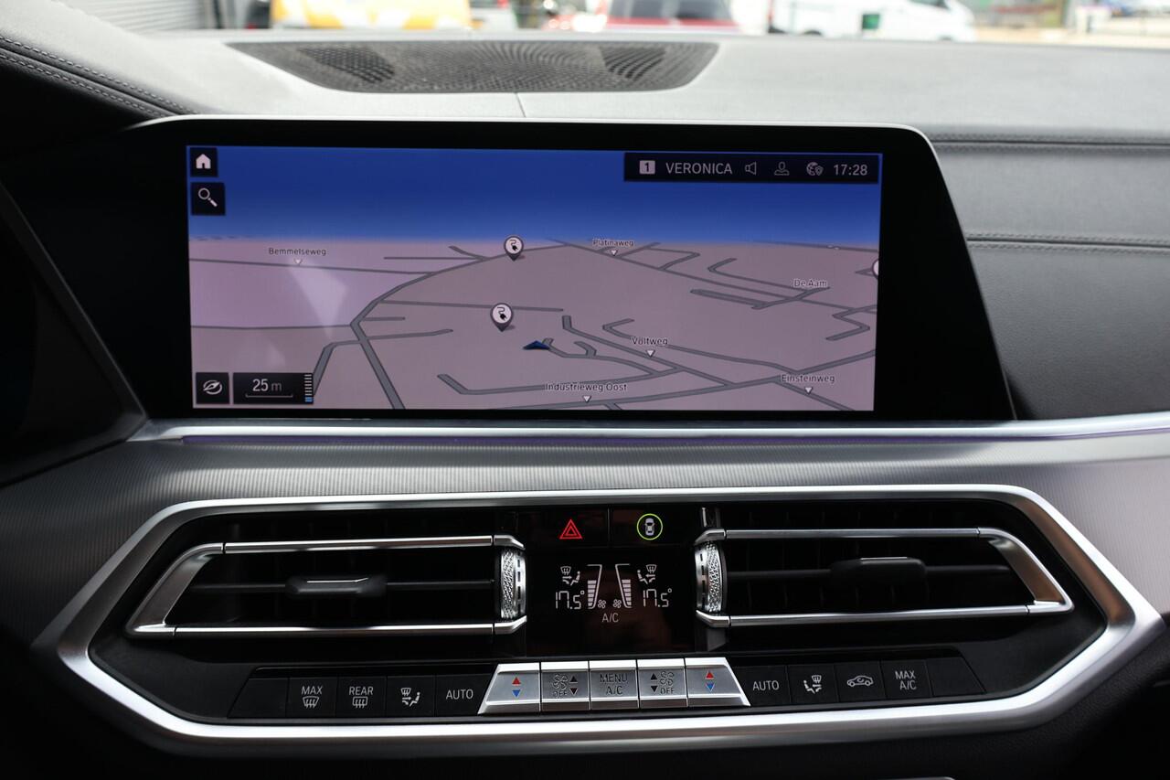 BMW X5 45e Executive NL-Auto | Dealer Onderh | Trekhaak | Sfeer | Elek Stoelen+Klep | Camera | Alarm Klasse 3 |Memory| Laser Led | Keyless | Safety Pack | Carplay | Luchtvering