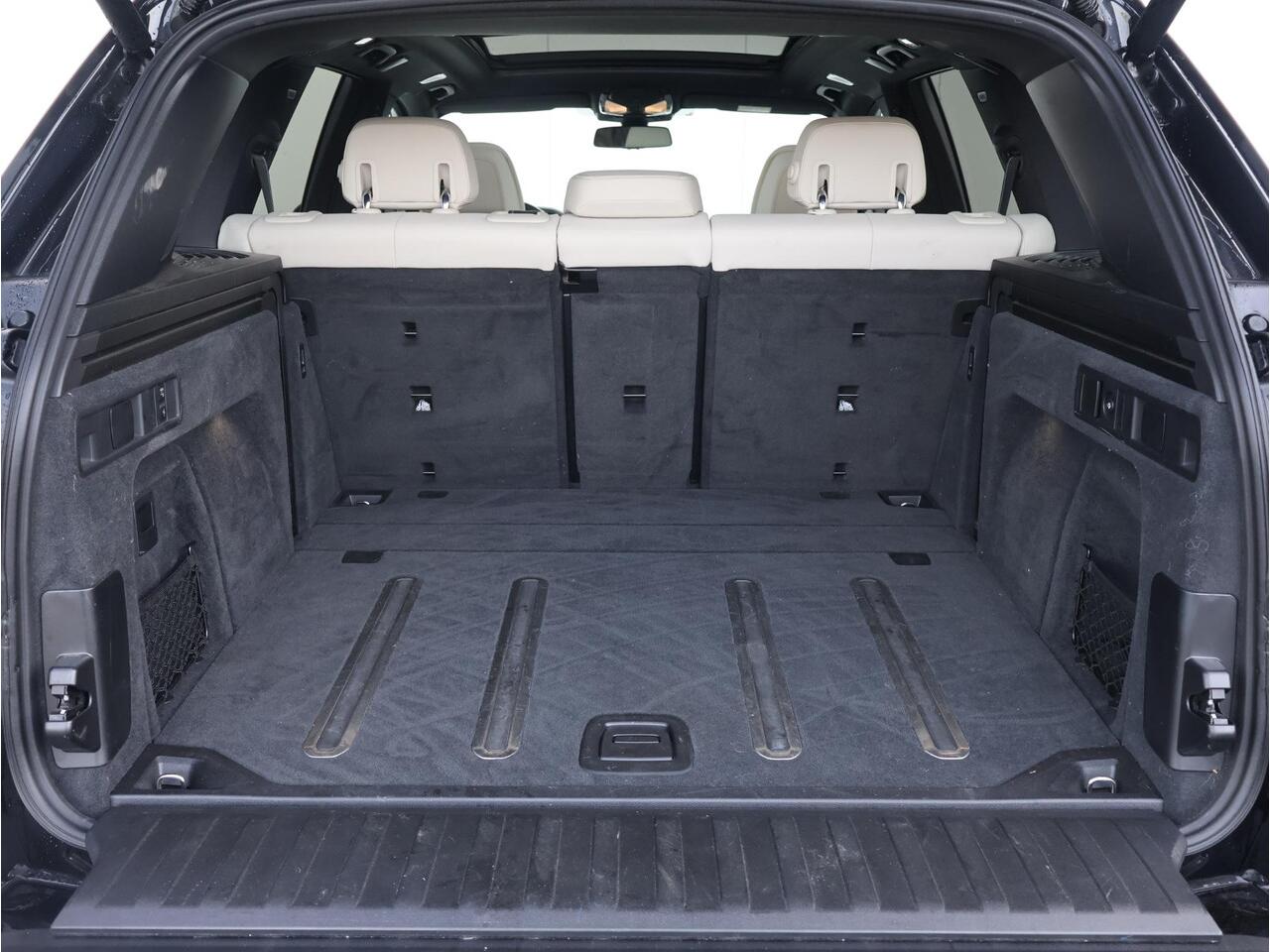 BMW X5 M50i High Executive Copilot / Trekhaak / Parkingass. + / Headup / Panodak / Achterasbesturing / Laserlight