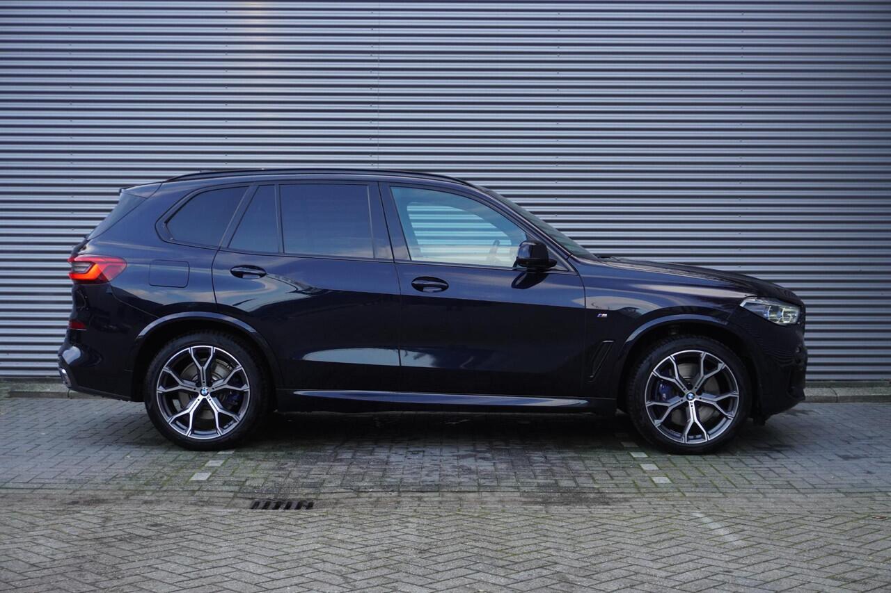 BMW X5 xDrive40i M Sportpakket | Integral Active Steering | Glazen panoramadak | BMW Laserlight | Parking Assistant Plus | HIFI System Harman Kardon