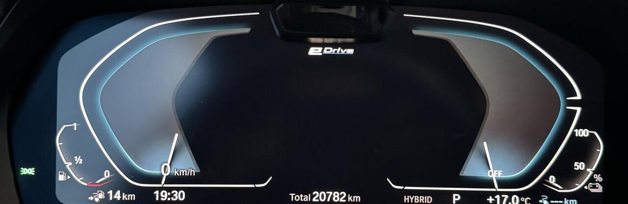 BMW X5 xDrive45e Executive M-PAKKET/HUD/LEER/TREKHAAK/LUCHTVERING/