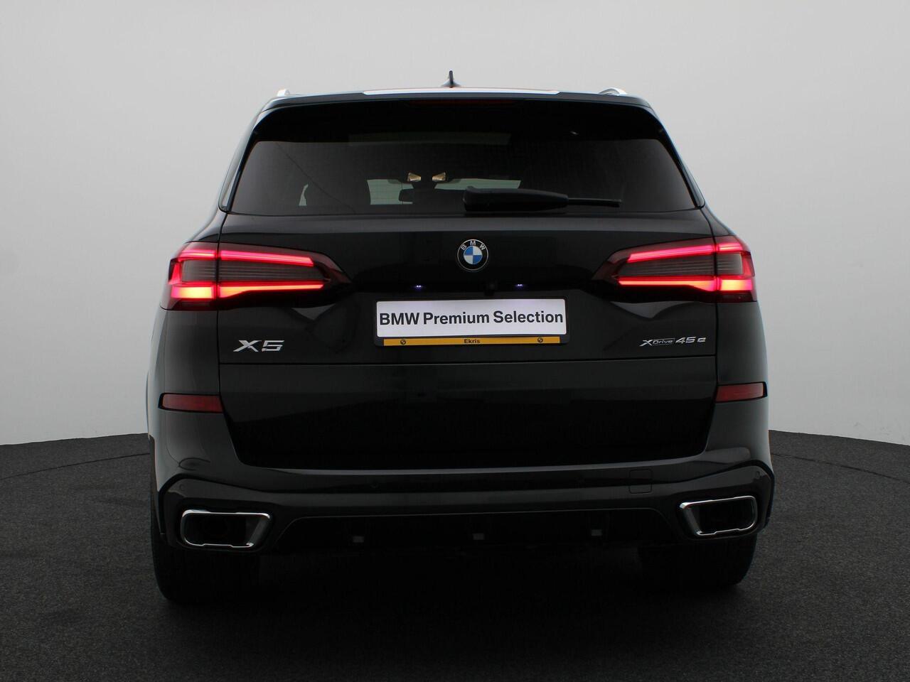 BMW X5 xDrive45e High Executive | M Sportpakket | Audio Media Pack | Adaptive Air Suspension | Panorama-Glasdak Sky Lounge | Comfortstoelen | DAB | HiFi | 20''