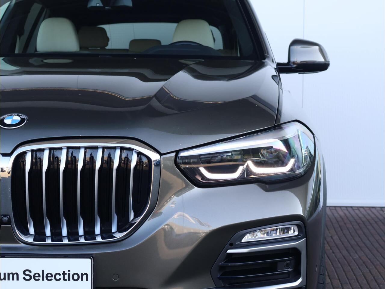 BMW X5 xDrive45e High Executive Xline/ 20 inch LM/ Active Steering/ Comfortstoelen/ Stoelerwarming/ Harman Kardon/ Getint Glas