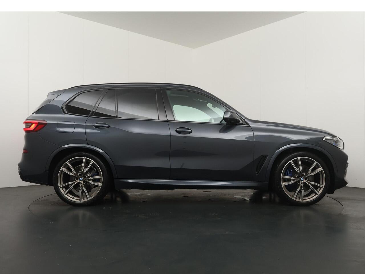 BMW X5 xDrive45e High Executive M Sportpakket | Glazen Panoramdak | Stoelventilatie | Harman Kardon | Head-Up Display | Active Cruise Control | Leder Dashboard