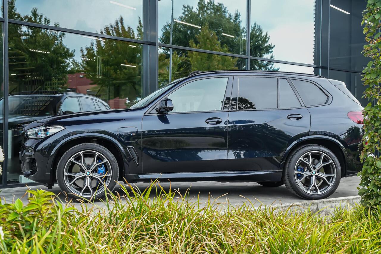 BMW X5 45e xDrive 394pk High Executive |dealer onderhouden|1e eigenaar|M-pakket|schuif/kantel dak|Harman&Kardon|diamond poke|Laser LED|achter-as meesturend|luxe lederen stoelen|360 camera|elek. trekhaak|