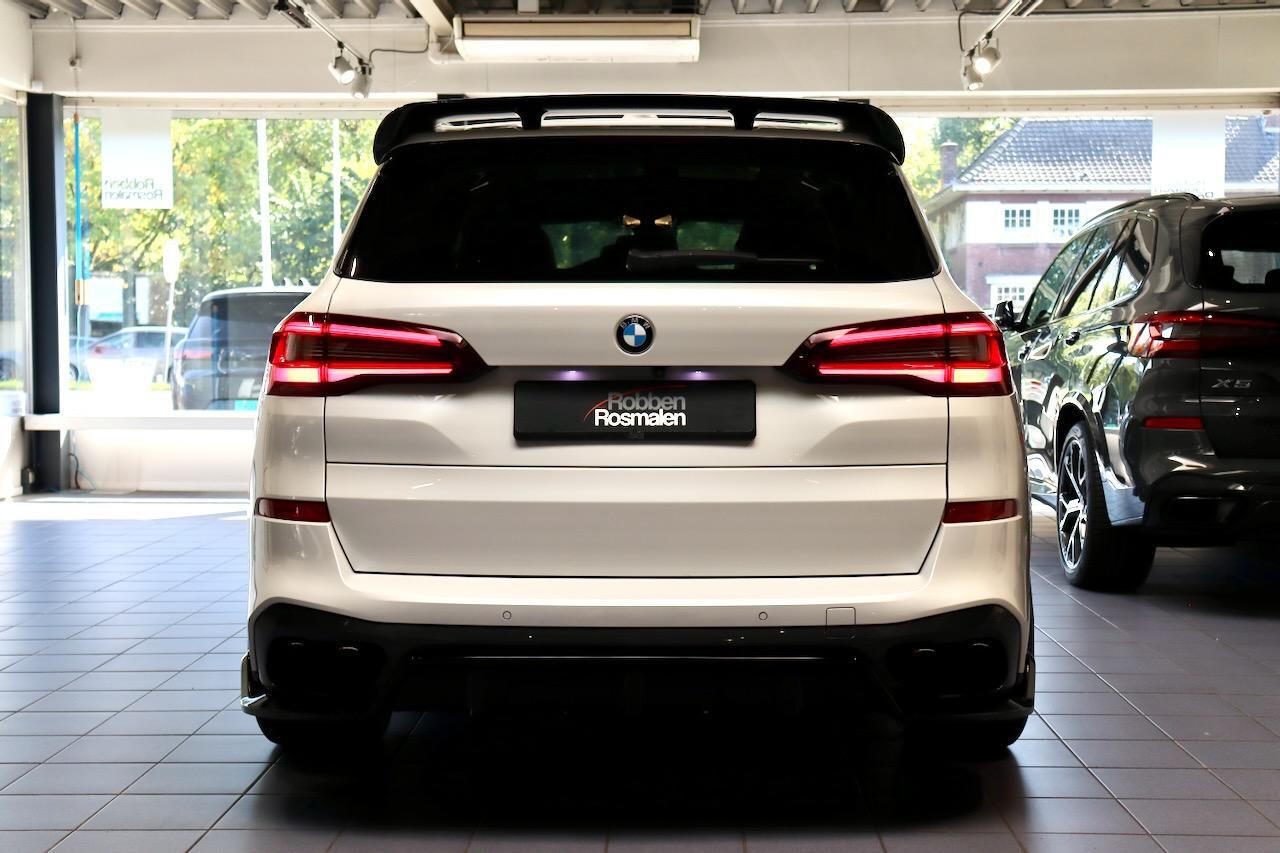 BMW X5 xDrive45e M Sport|PANO|22''|AKRA|AERO Body