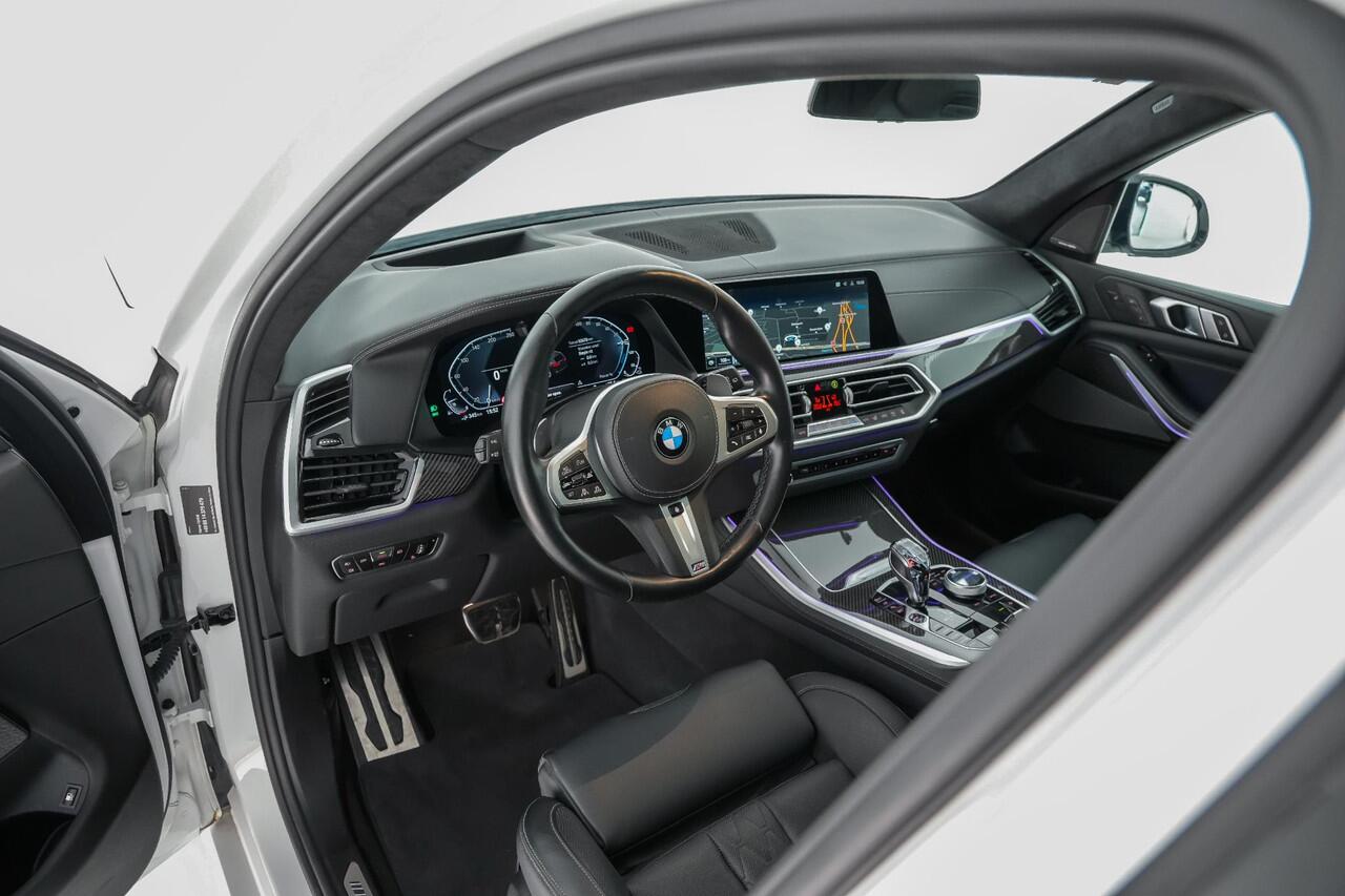 BMW X5 45e xDrive 394pk High Executive |splitterset|M-sportpakket|M-performance seats|schuif/kantel|Harman&Kardon|massage|Laser LED|memory|360 camera|diamond pook|HUD|carbon interieur|Apple Carplay|22" lichtmetalen velgen|