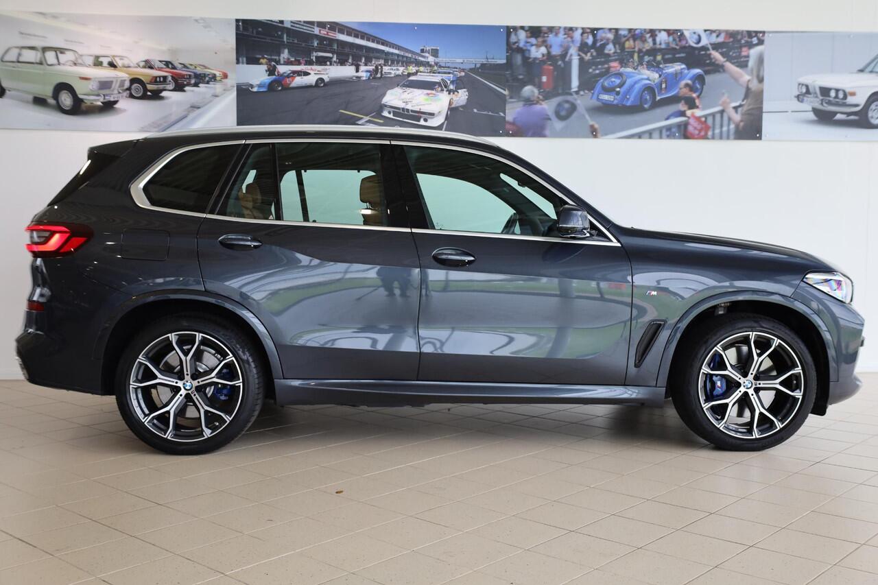 BMW X5 xDrive45e High Executive | M Sportpakket | CoPilot Pack | Integral Active Steering | Elektrische trekhaak | Glazen panoramadak