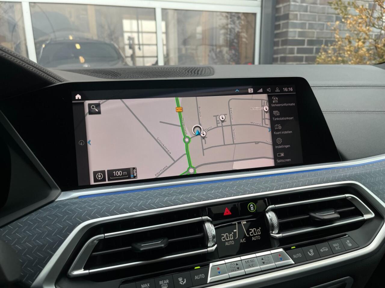 BMW X5 XDRIVE45E M-SPORT - PANO - 22 INCH - ORG. NL.