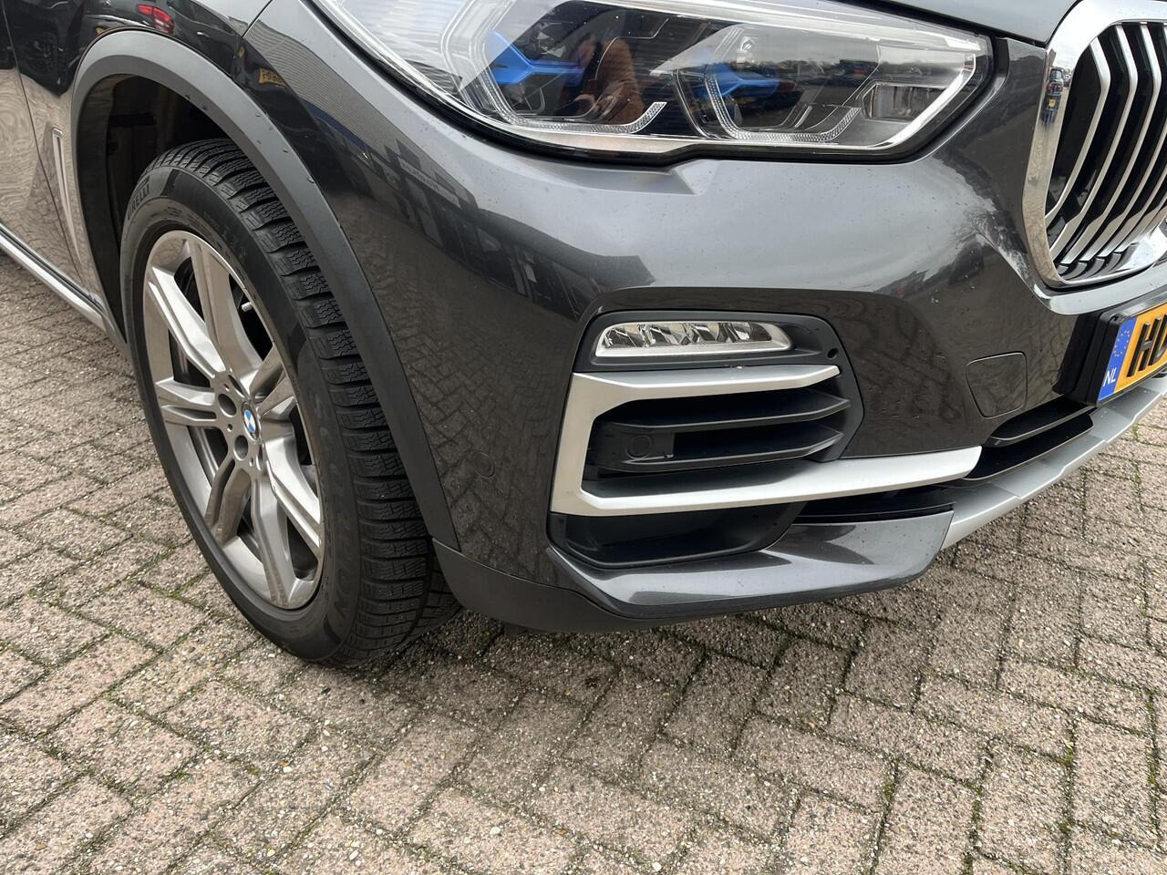 BMW X5 xDrive45e High Executive Plug in hybride. Nieuwstaat. Sjieke kleur combinatie. Navi, camera, head up, elek.stoel verstelling etc.