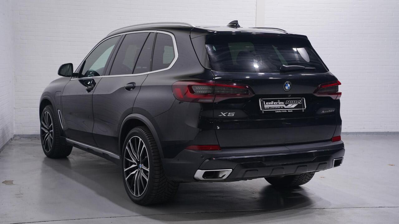 BMW X5 xDrive45e xLine Panodak Comfortstoelen Harman Kardon Camera Hud Apple Carplay Luchtvering Laser light
