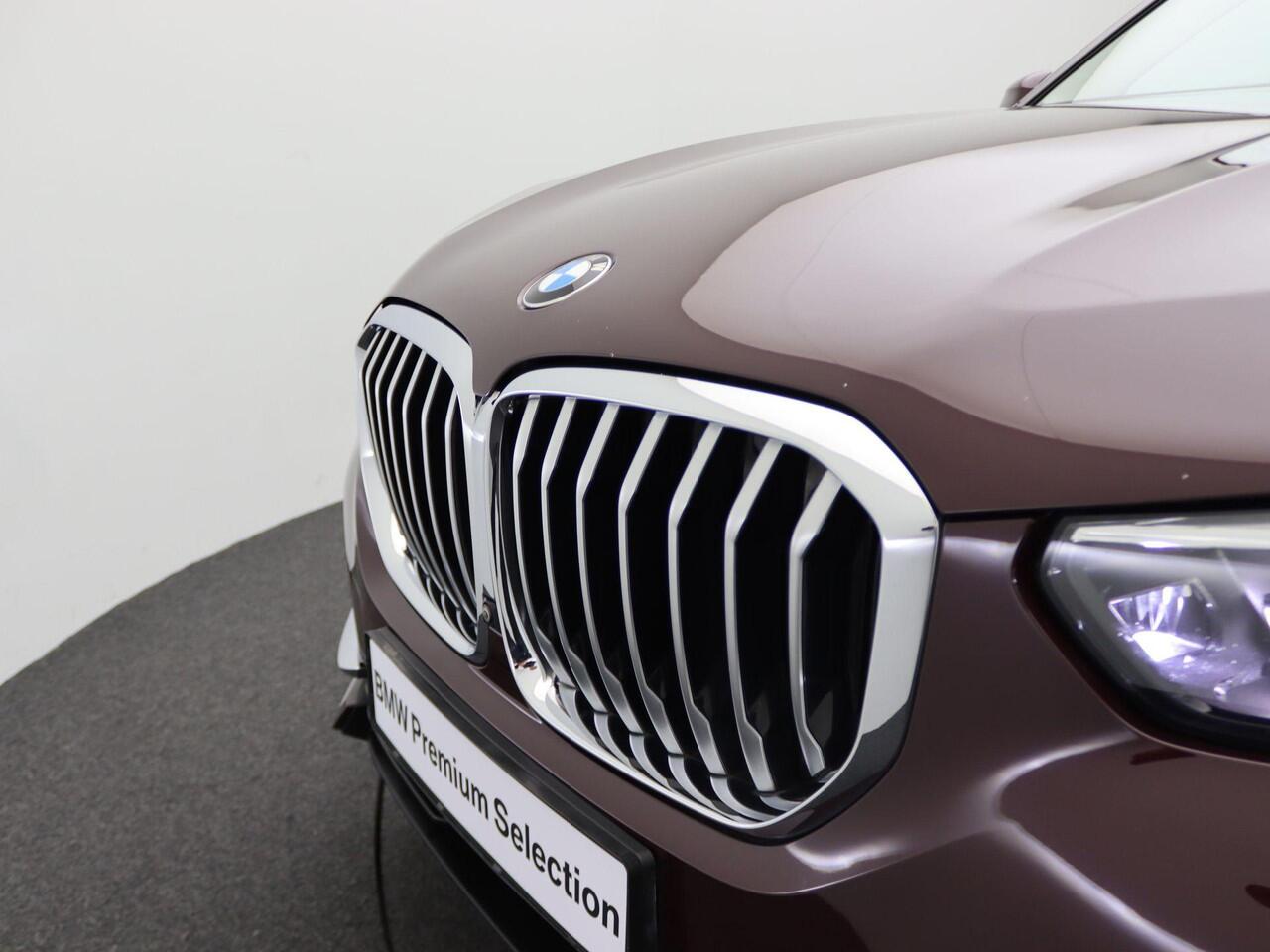 BMW X5 xDrive45e High Executive | Audio Media Pack | Safety Pack | BMW Personal CoPilot Pack | Active Steering | Soft Close | Driving Assistant Professional | Head-Up Display | HiFi | 21''