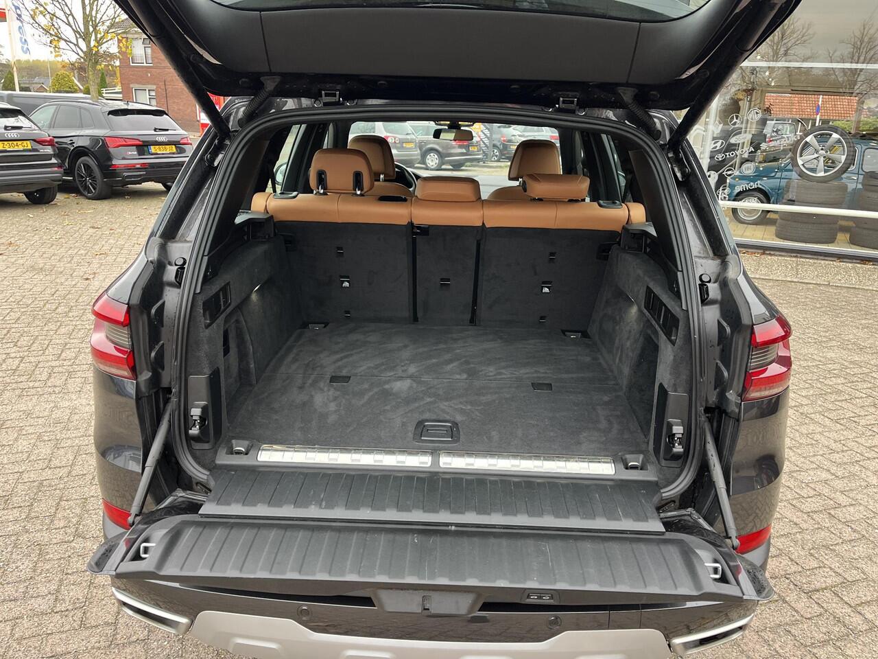 BMW X5 xDrive45e High Executive Plug in hybride. Nieuwstaat. Navi, camera, head up, elek.stoel verstelling etc. Mooie kleur combinatie