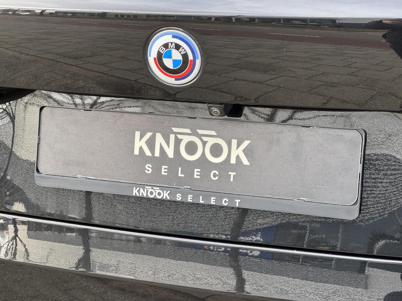 BMW X5 xDrive45e High Executive M Sport Pakket Automaat / Panoramadak / Active Steering / Trekhaak / Head-Up Display / Comfortstoelen / Laserlight / Driving Assistant Professional / 21 Inch / Luchtvering / Hifi / Craftedclarity / Shadow Line / M Sportremsysteem