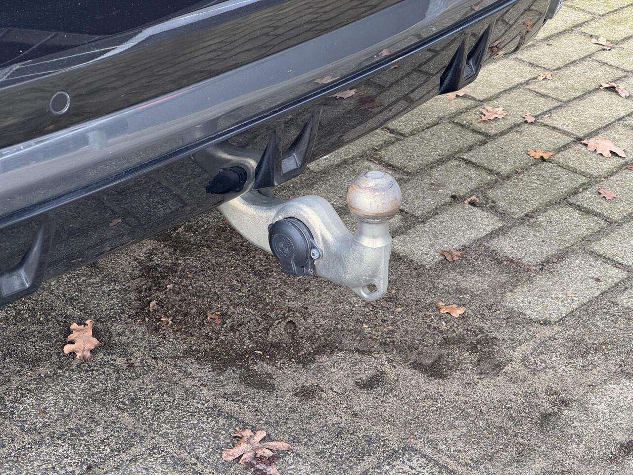 BMW X5 xDrive45e High Executive M Sport Pakket Automaat / Panoramadak / Active Steering / Trekhaak / Head-Up Display / Comfortstoelen / Laserlight / Driving Assistant Professional / 21 Inch / Luchtvering / Hifi / Craftedclarity / Shadow Line / M Sportremsysteem