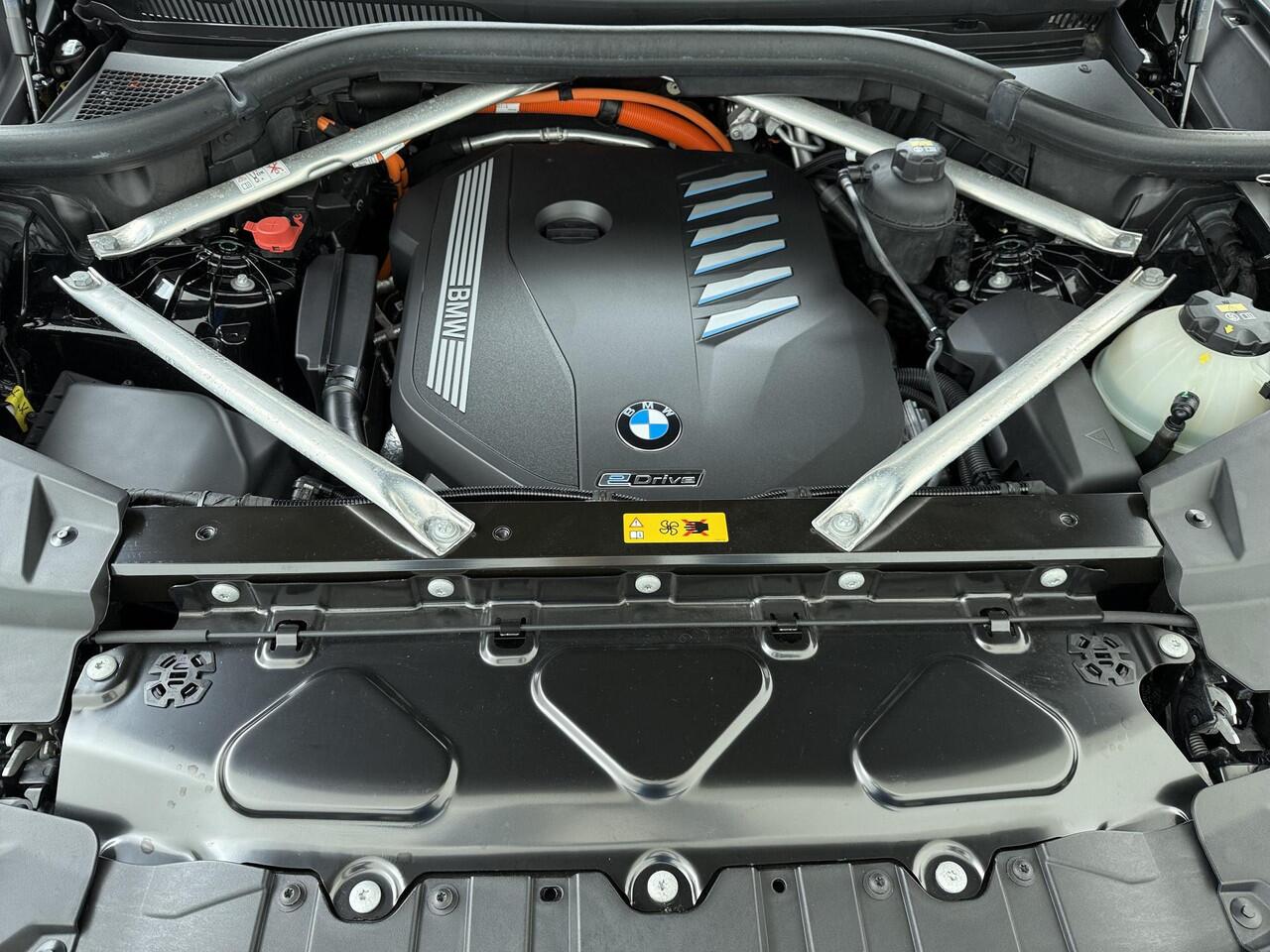 BMW X5 xDrive45e Executive Trekhaak | NL Auto | Camera | Leder |