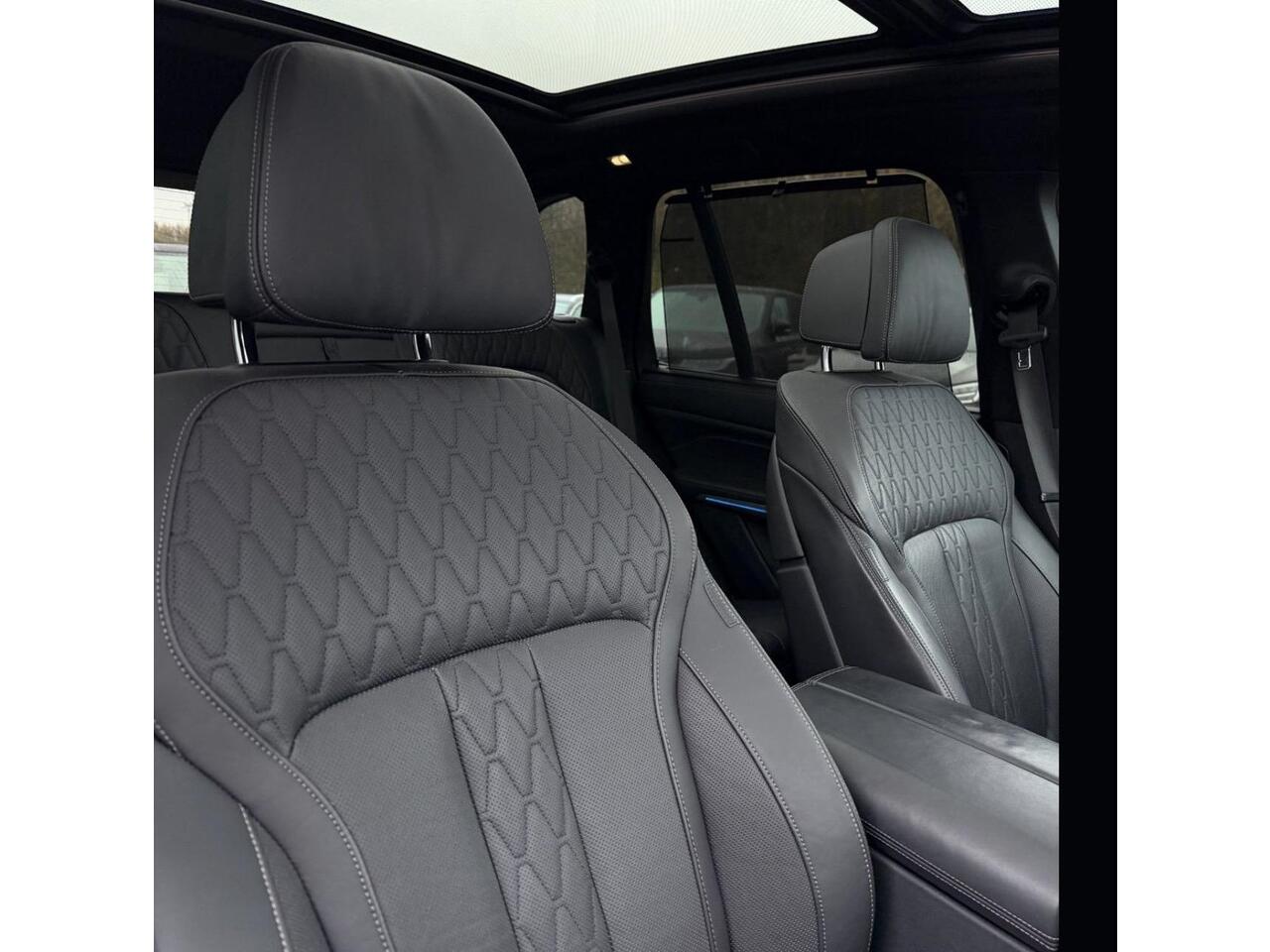 BMW X5 xDrive45e M SPORT SKY HUD MASSAGE LASER