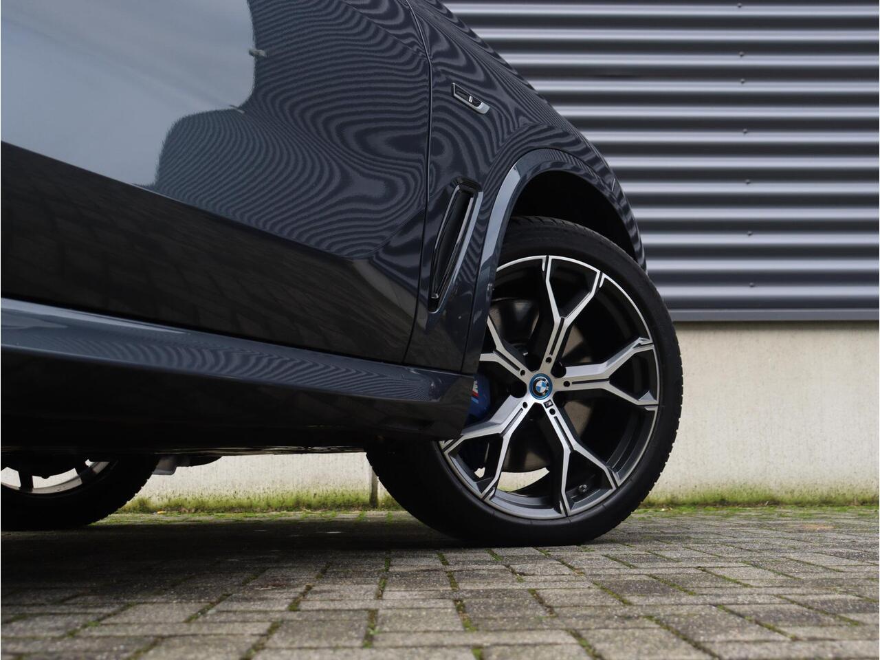 BMW X5 xDrive45e | High Executive | M Sportpakket |Panodak | Trekhaak | Driving Assistant Prof | Head-Up | Comfort Access | 21'' LMV