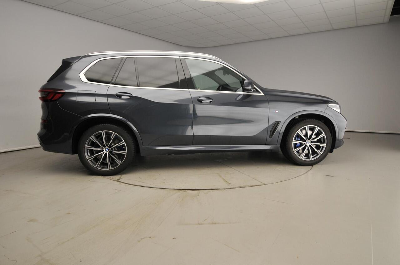 BMW X5 xDrive45e | M-Sportpakket | LED | Leder | HUD | Comfortzetels | Chrome line | DAB | Harman-Kardon sound | Alu 20 inch