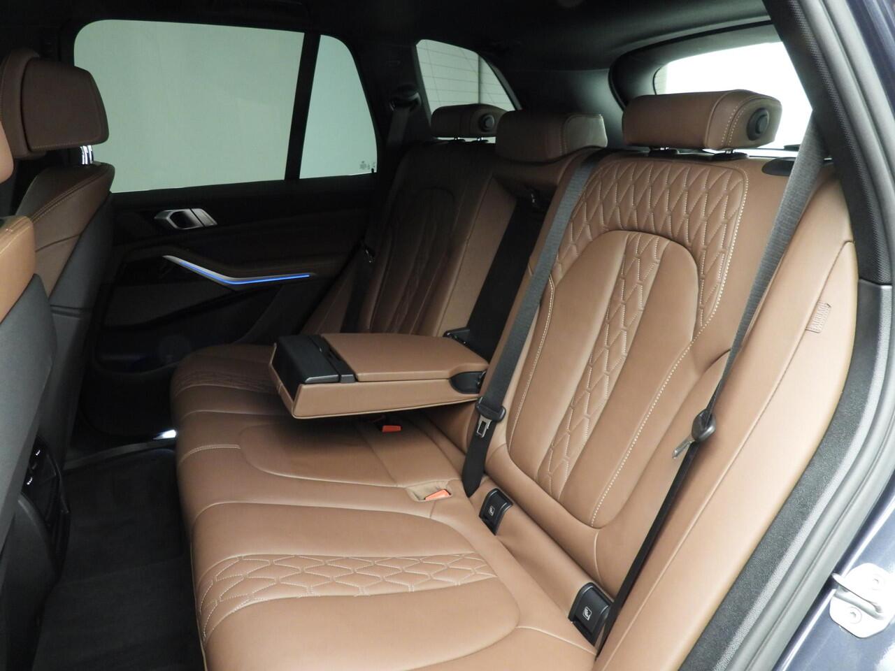 BMW X5 xDrive45e | M-Sportpakket | LED | Leder | HUD | Comfortzetels | Chrome line | DAB | Harman-Kardon sound | Alu 20 inch